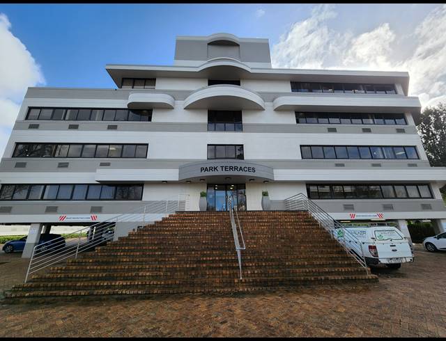 222M² OFFICE TO LET IN PINELANDS
